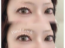 アンフルール アイ(Un Fleur eye)