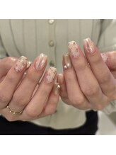 ペイル(#peil)/小花柄ネイル