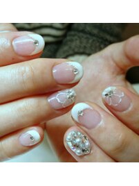 フラワー×フレンチネイル