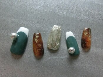 ネイリシャス(NAILICIOUS)/大人エレガントべっ甲ネイル