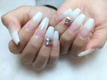 サロン ヴィーヴ(salon Vive)/#白グラデーション