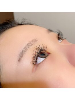 コンソラーレ(Consolare)/まつエク片目100本