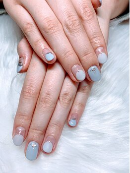 アムルーズ(Amoureuse)/大人花柄ネイル♪