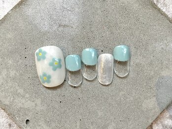 カラ ネイル 中津店(calla nail)/ミント×フラワー*フットネイル