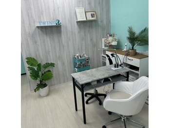 ツインズネイル(Twins Nail)