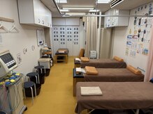 小林整骨院 天満宮の雰囲気（小林式背骨・骨盤矯正で全身のバランスを整えます◎）
