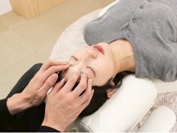 寿 千葉院(KOTOBUKI)の写真/≪眼精疲労・不眠・頭痛に≫頭の整体×全身整体で“自律神経の乱れ”を整え、心と身体の不調を根本改善！