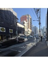 アンドユクス 表参道(and uks)/表参道駅からのアクセス４