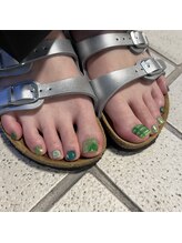 Mネイルアンドカフェ シェレステ/グリーンのフットおすすめです！