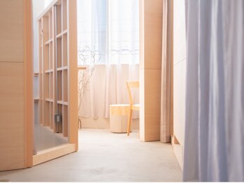 ヨリソイ(yorisoi)の写真/【顔の印象は8割アイゾーンで決まる!!】上向きまつ毛と美眉毛で、いつ見ても可愛い♪似合わせデザインOK◎
