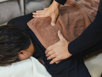 らくらく接骨院 らくらくウェルネス/施術の流れ(肩から首回り)