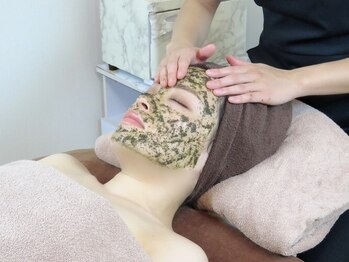 ルヴィ 浦添店(REVI)の写真/REVI陶肌トリートメント取り扱いサロン★ニキビケア・シミシワ改善に◎透明感のある美しいお肌に導きます♪