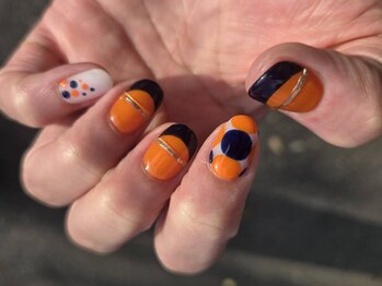 サロン アクセシブル(salon ACCESSIBLE)/幾何学ネイル