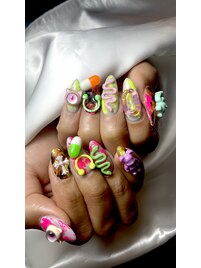 カラフルゴテゴテネイル