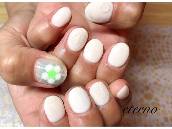 エテル(eterno)/ホワイトネイル