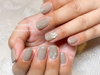 ブリノス(BLINOSS)/グレージュ×シェルデザイン