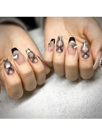 ブラック/チェックネイル