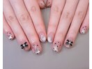 【韓国風ドットネイル】
