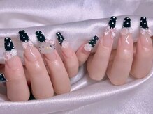 エムズ ネイルサロン(M2)/長さだしドットフレンチネイル