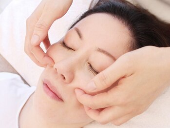 カウラ(Kaura)/リフトアップ&しっかり小顔へ