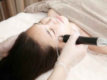 スリール(sourire)の写真/最新肌管理！【Gloss肌ピーリング】韓国で話題の美容施術が当サロンで受けられます。是非お試しください。