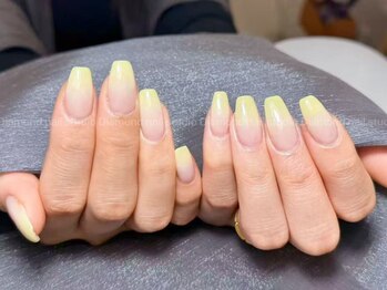 ダイアモンドネイルスタジオ 新宿店(Diamond Nail Studio)/カラグラ