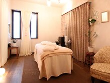 サロンドボーテ アグライア(Salon de beaute AGLAIA)