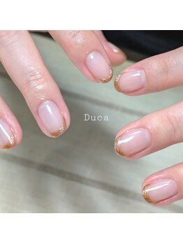 デュカ(Duca)の写真/大人の女性の指先を華やかにするシンプルなネイル。指先から毎日が楽しくなる♪