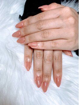 アムルーズ(Amoureuse)/ベージュネイル♪