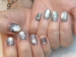 グリーン×グレーマグの氷ネイル