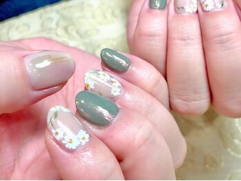 エクラ(eclat)/手描き☆マーガレットネイル