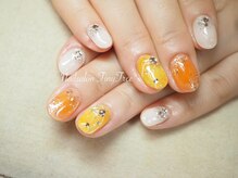 タイニーツリー(Tiny Tree)/78 ビタミンカラーの夏ネイル