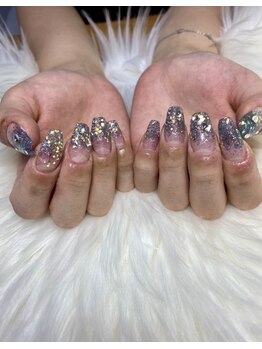 マンマ ディ ビビ ネイル(mamma di vivi nail)/ラメグラネイル