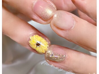 ハニーバニー(HoneyBunny)/ひまわりネイル