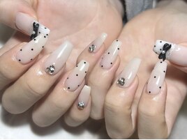 ドットビジューネイル　by.Ayaho
