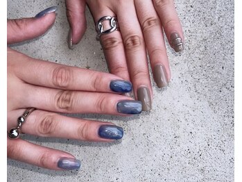 アロナ ネイルサロン アンド スクール(alona)/もやもやニュアンス×ワンカラー