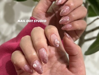 ネイルドットスタジオ 堺筋本町(NAIL DOT STUDIO)/ラメグラ