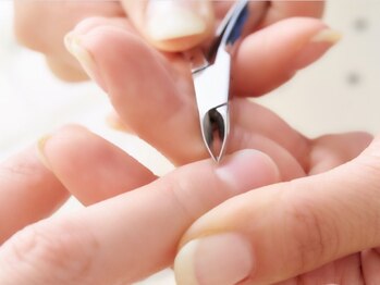 レディスペ ネイル(Redispe nail)の写真/丁寧なケアで、すっきりとした美しい健康的な指先へ♪当店ではオフなしの方にも嬉しいネイルケアあり◎