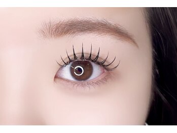 リリージョワ(Lily joie)/束感まつ毛がしやすいデザイン