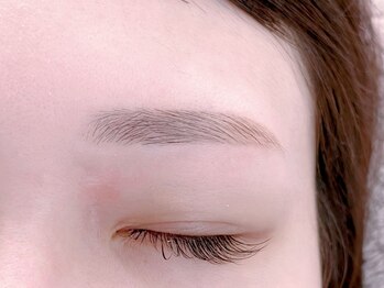 エクラ ひばりヶ丘(eclat)の写真/お顔の印象を大きく左右する眉だからこそプロにお任せ！エクラオリジナルの眉スタイリングで理想の眉に♪