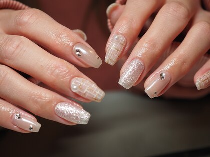 グラウネイル(grau nail)の写真