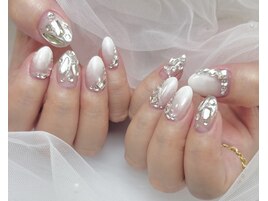 ビジューネイル