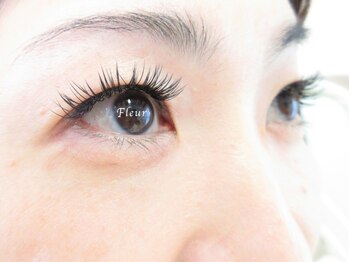 シャイニー(Shiny)/マツエクデザイン200本　￥12700