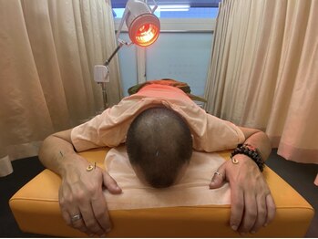 八軒さきがけ鍼灸整体院/遠赤外線で深部もポカポカ温活