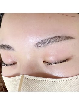 ヴィフ(Vif)/ハリウッドブロウリフト