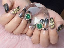 グロッシー ネイル(glossy nails)/