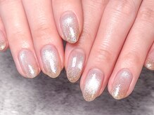 モルフォ 千駄ヶ谷(Morpho)/キラキラグラデマグネットネイル