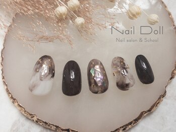 ネイルドール(Nail Doll)/ブラウンニュアンスネイル
