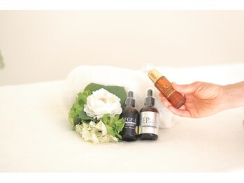 アロマアンドフェイシャルサロン &nbsp;エメシェリー(aimercherie)/結果にこだわった商材選び