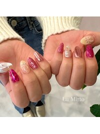 ピンクネイル／個性的ネイル